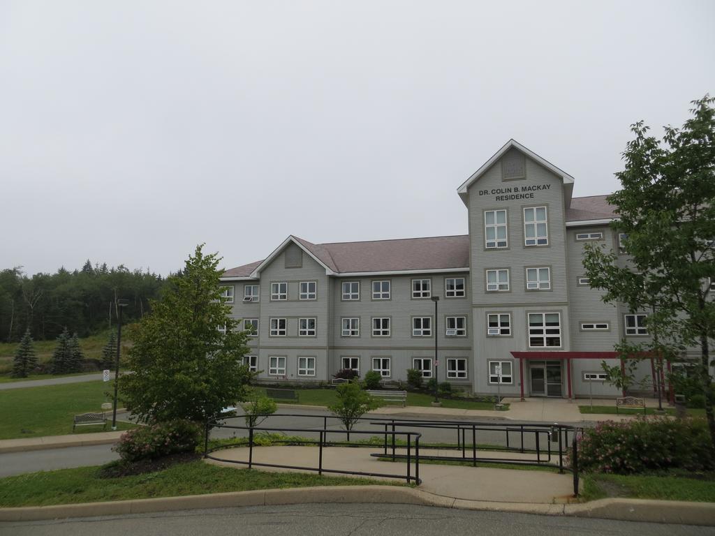 Unb Saint John Summer Hotel Exterior photo